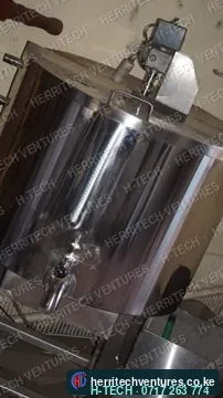 The stirred stainless tank with its outlet tap, January 2019