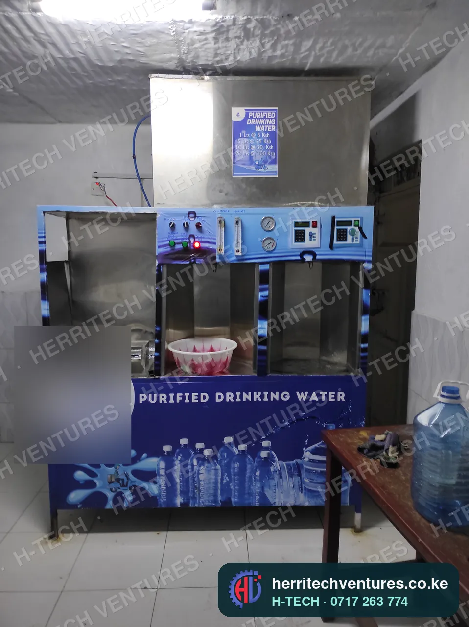 A water refilling station installed in a shop, June 2022